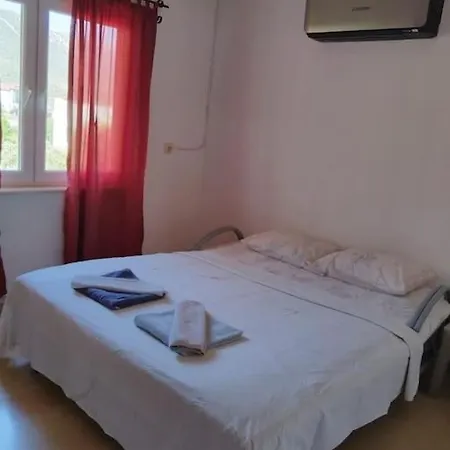 Gokseki Sokak 75b Kas